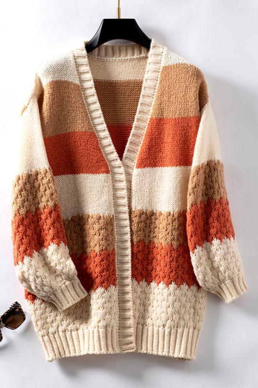 Willa Women's Oversized Cardigan - close-up detail