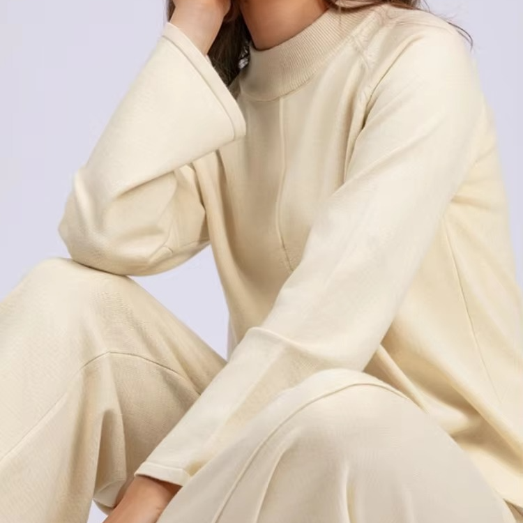 Freya Women's Two-piece Set - close-up detail