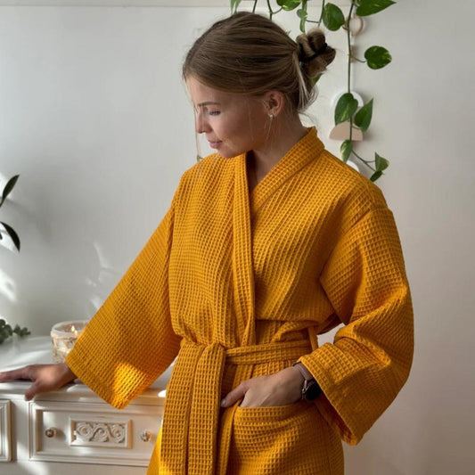 Waffle V-Neck Bathrobe for Men and Women - Soft Cotton, Adjustable Fit, Lightweight and Comfortable Robe for All Seasons 1