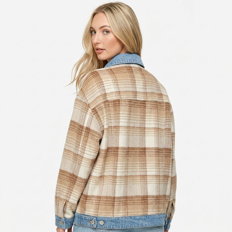 Shacket pour Femme Aspen | Corps en Tissu à Carreaux Brossé, Bordure en Denim Décoloré