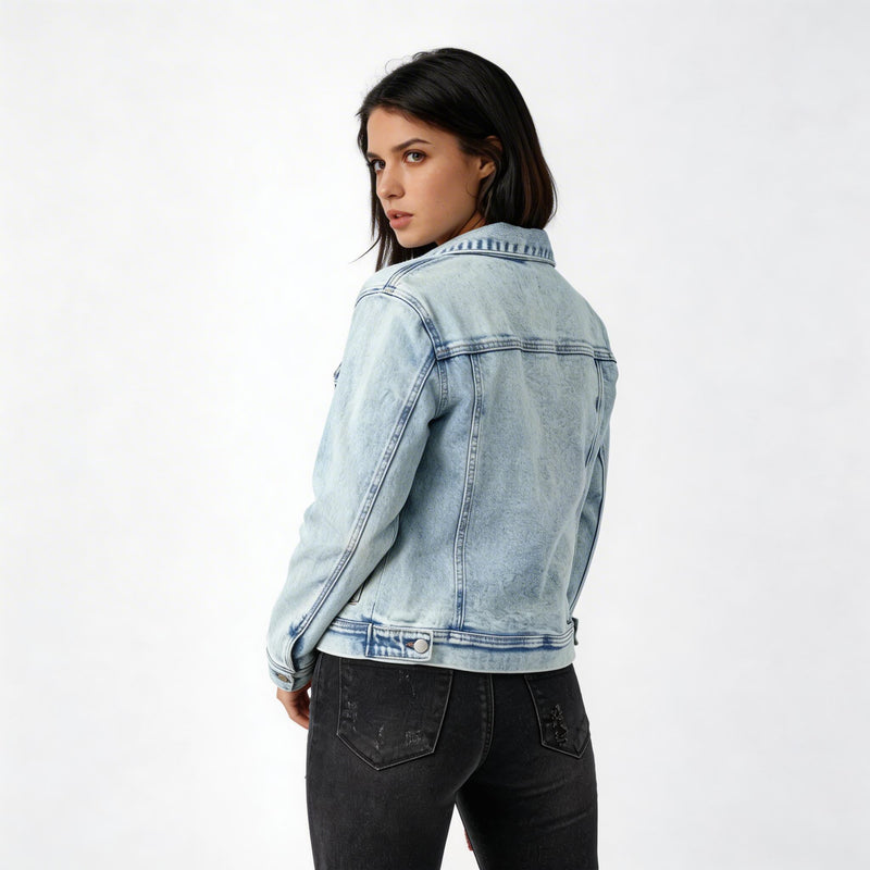 Veste en Denim pour Femme Rebel | Finition Décolorée Acide, Boutons Argentés sur le Devant