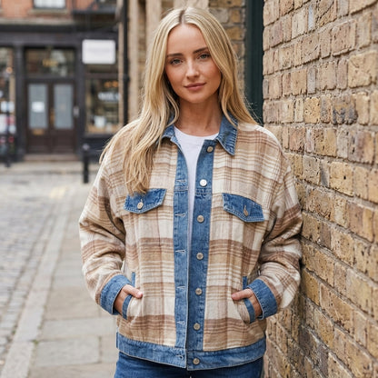 Shacket pour Femme Aspen | Corps en Tissu à Carreaux Brossé, Bordure en Denim Décoloré