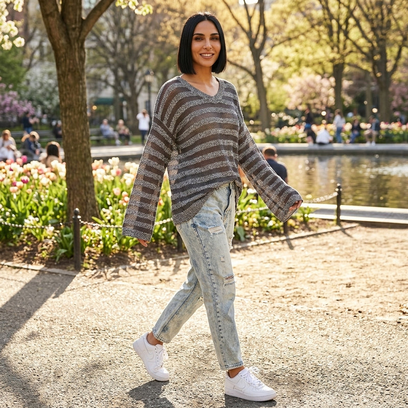 Pull tricoté femme Stevie | Motif rayé transparent, encolure en V