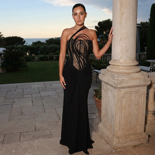 Robe de soirée pour femmes Aria | Corset en dentelle transparente, jupe à traîne drapée