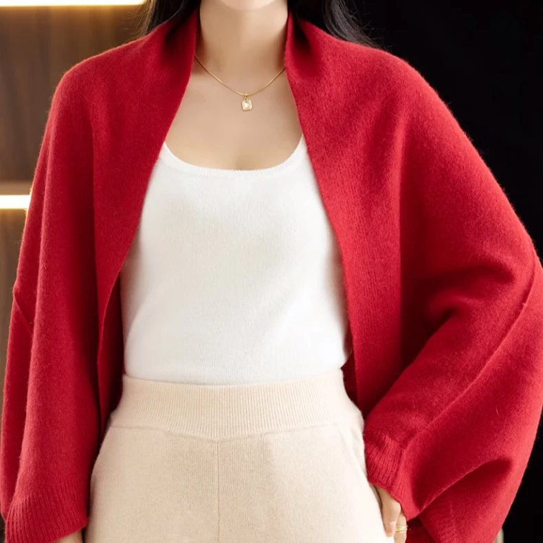 Lumi Women's Merino-wool Shawl - front view