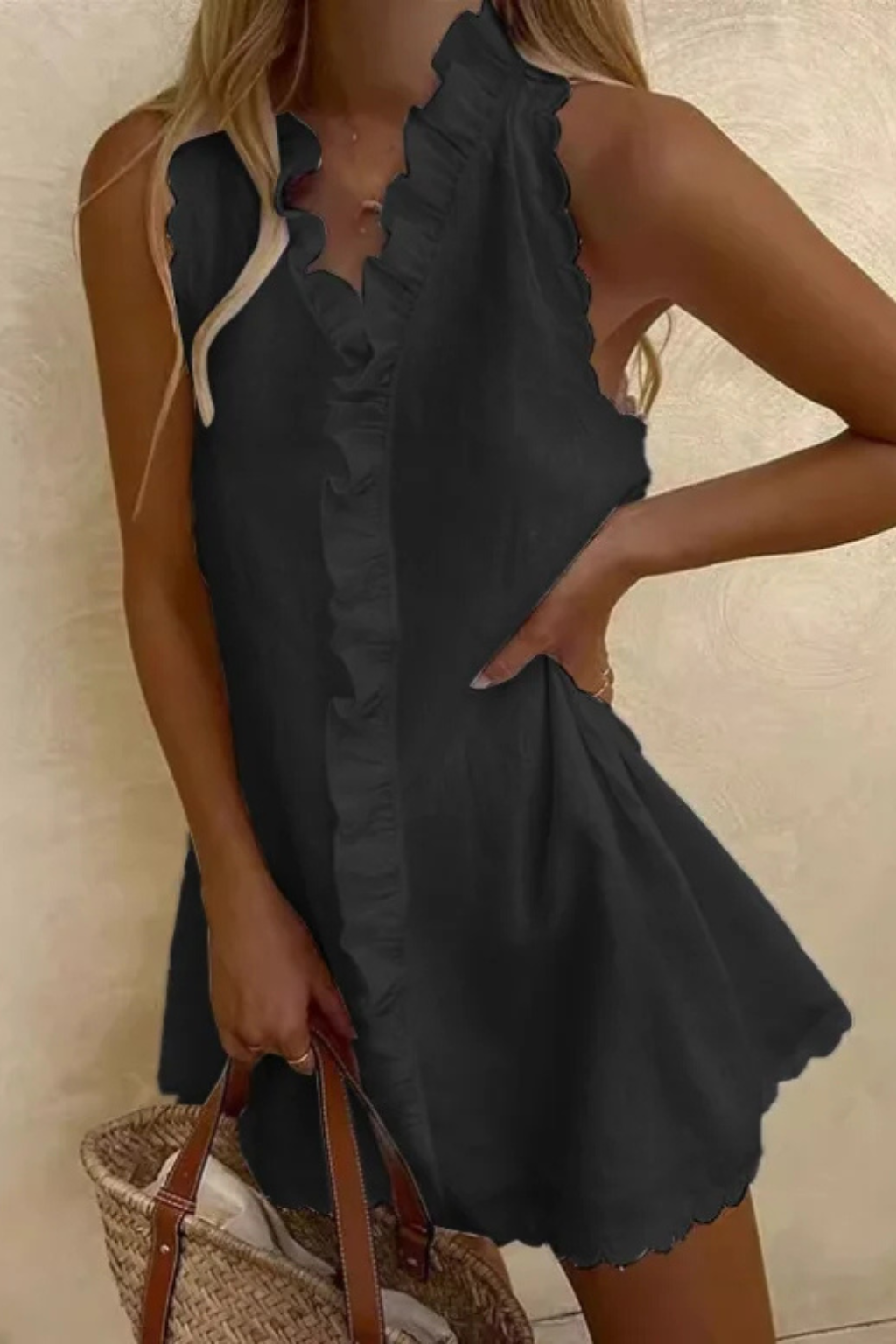 Ines Women's Mini Dress - close-up detail