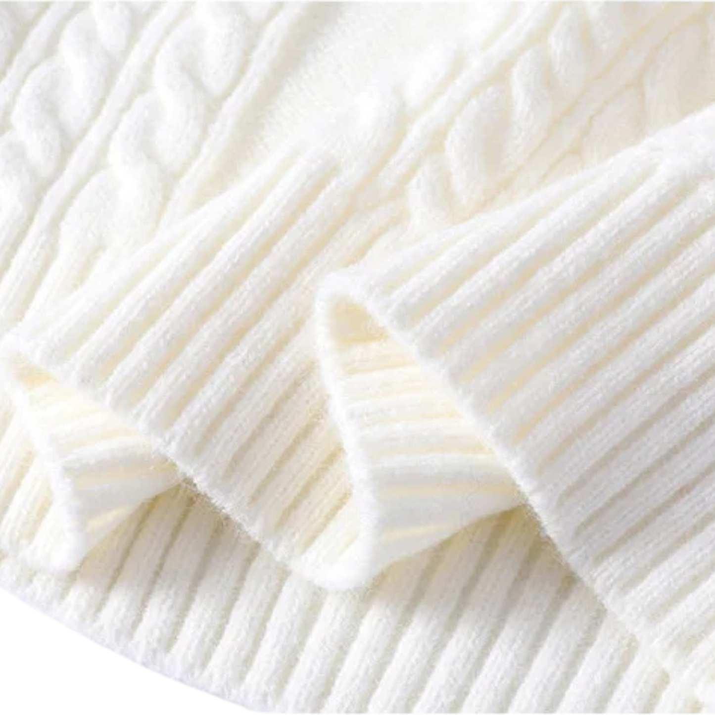 Dahlia Women's Cable Knit Sweater - close-up detail