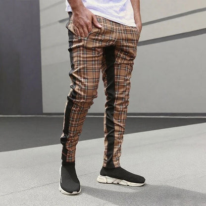 Tilda Women's Plaid Tapered Pant - close-up detail