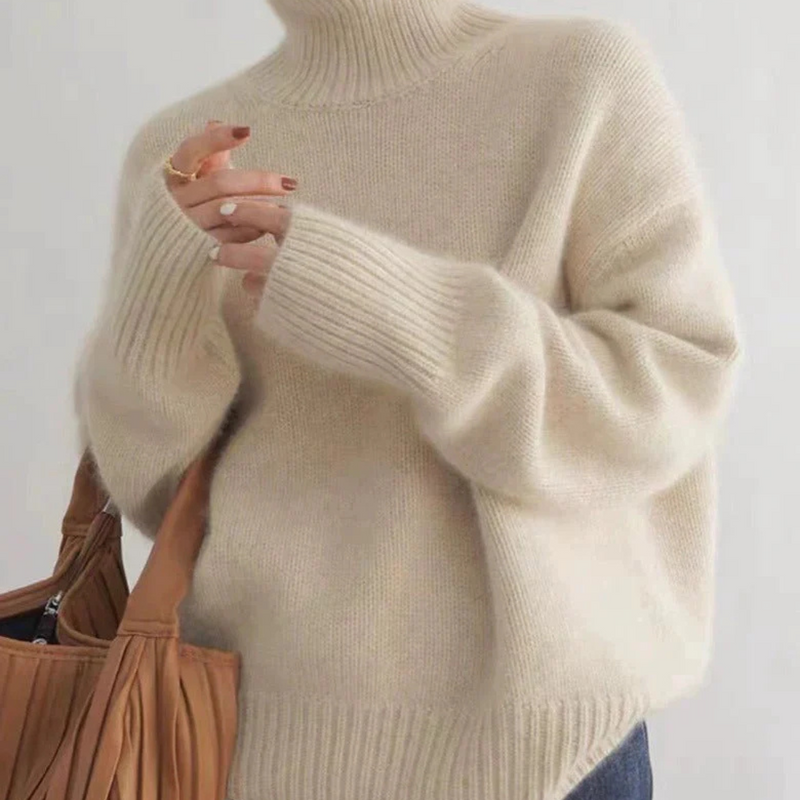 Mira Women's Oversized Sweater | Turtleneck