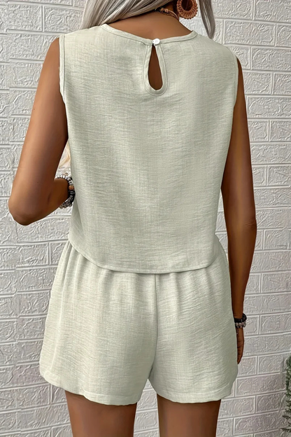 Maya Women's Linen Shorts - close-up detail