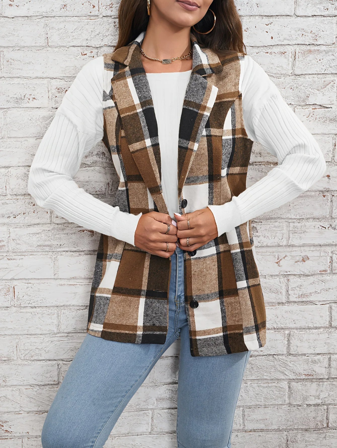 Winona Women's Plaid Vest - fabric and finish detail