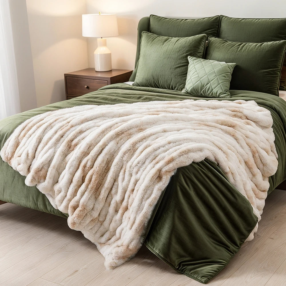 Meadow Solar Throw Blanket - fabric and finish detail