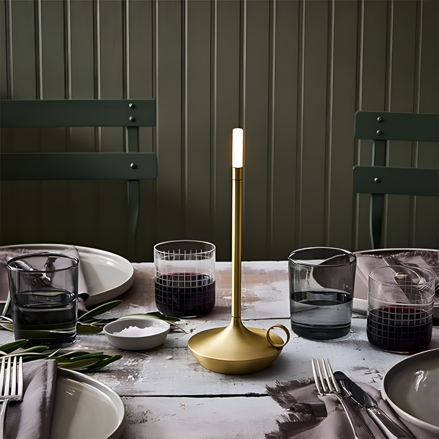 Portable Cylindrical Aluminium Table Lamp