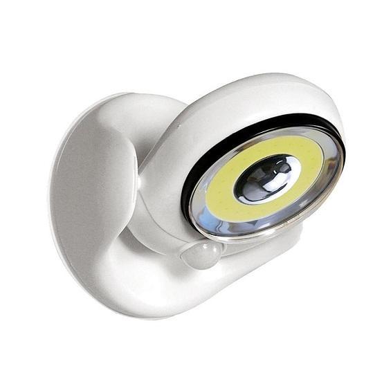 Fable Solar Outdoor Light - full-length view