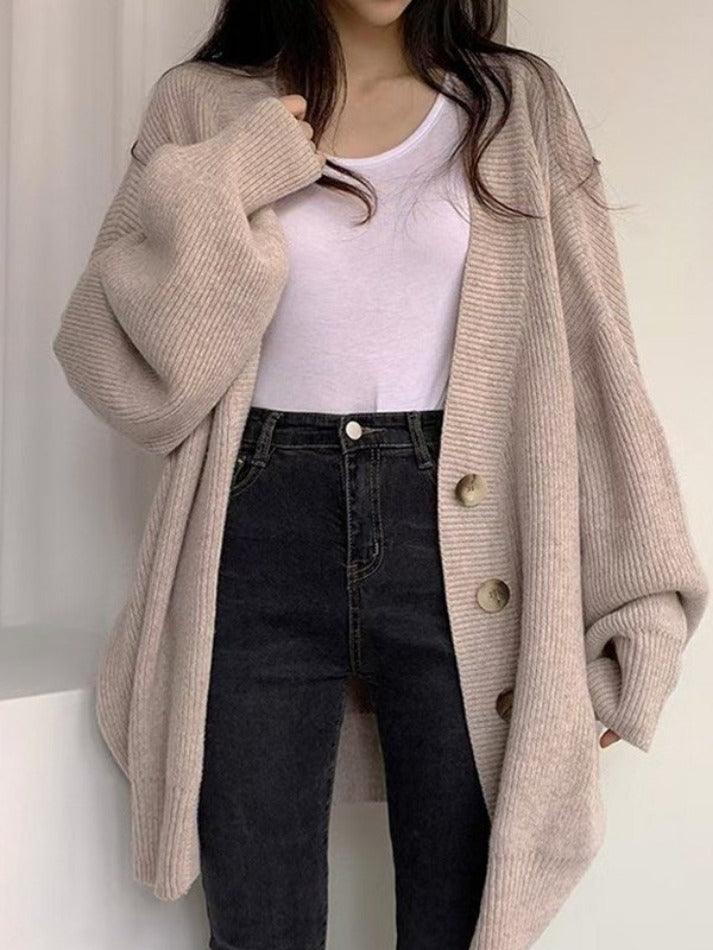 Wilda Women's Oversized Cardigan - fabric and finish detail