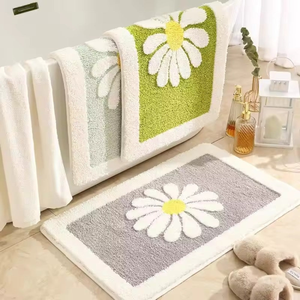 Charming Daisy Bloom Bath Mat | Plush & Absorbent, Machine Washable
