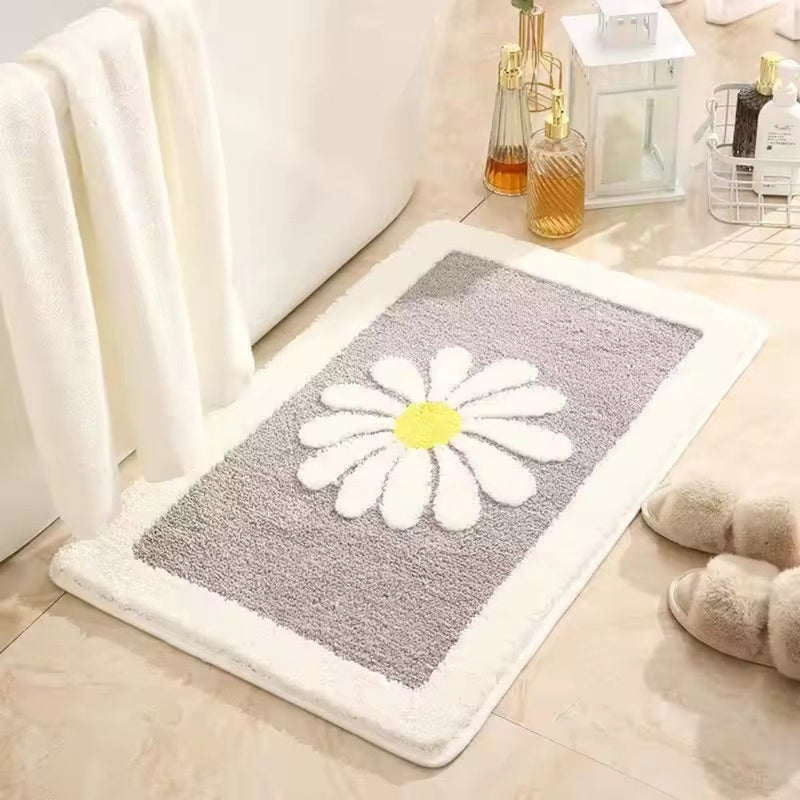 Charming Daisy Bloom Bath Mat | Plush & Absorbent, Machine Washable