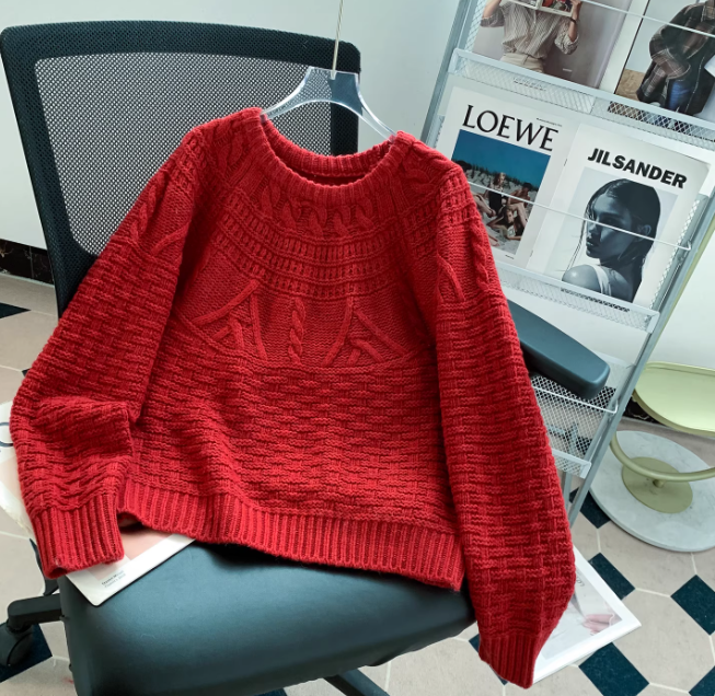 Verity Women's Cable Knit Sweater - fabric and finish detail