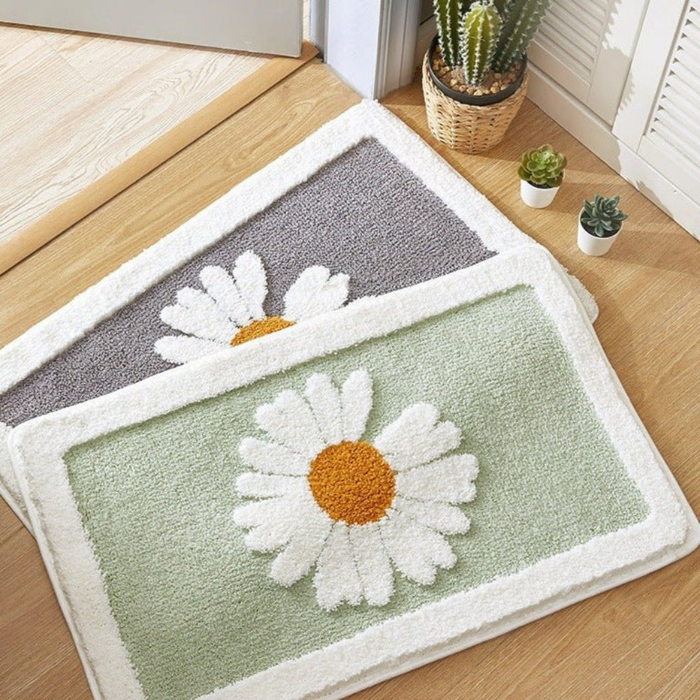 Fleur Plush Floral Bath Mat | Daisy Design, Non-Slip Backing