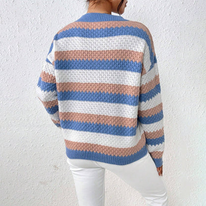 Rowan Women's Oversized Sweater - fabric and finish detail