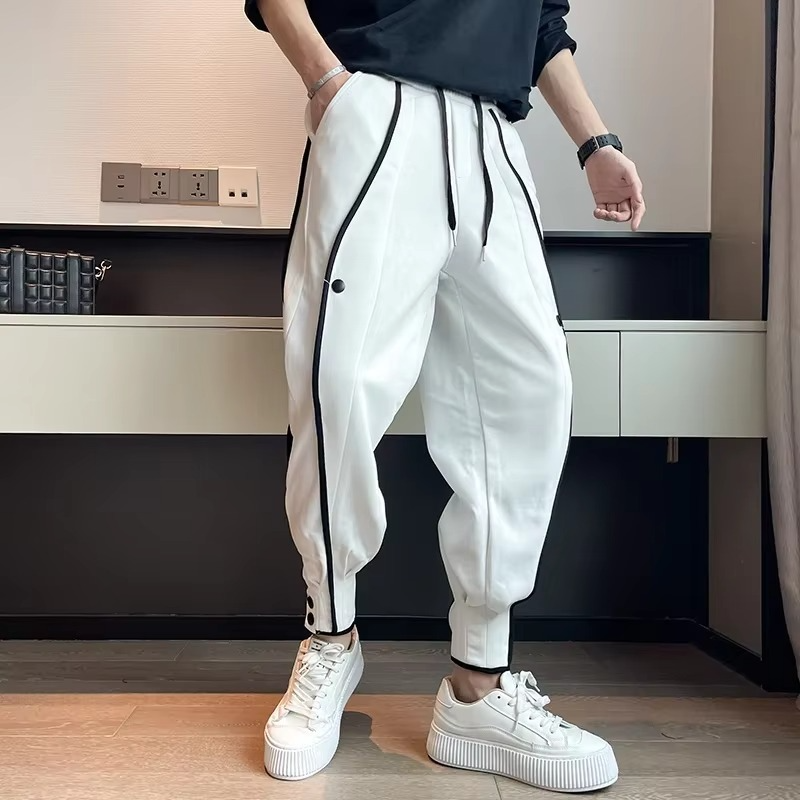 Griffin Men's Wide Leg Joggers - fabric and finish detail