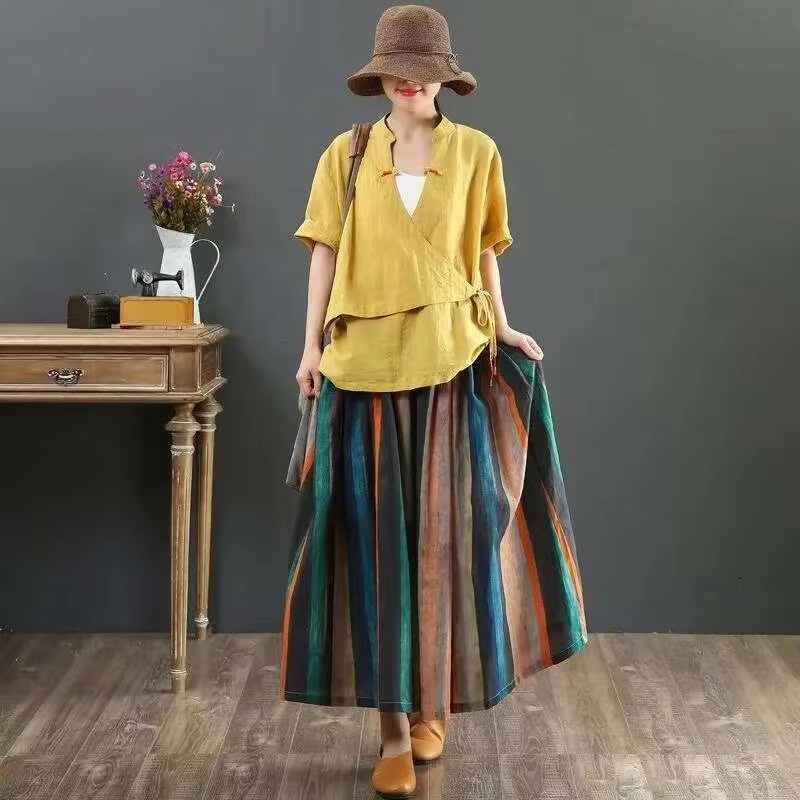 Yara Women's Pleated Skirt - back view