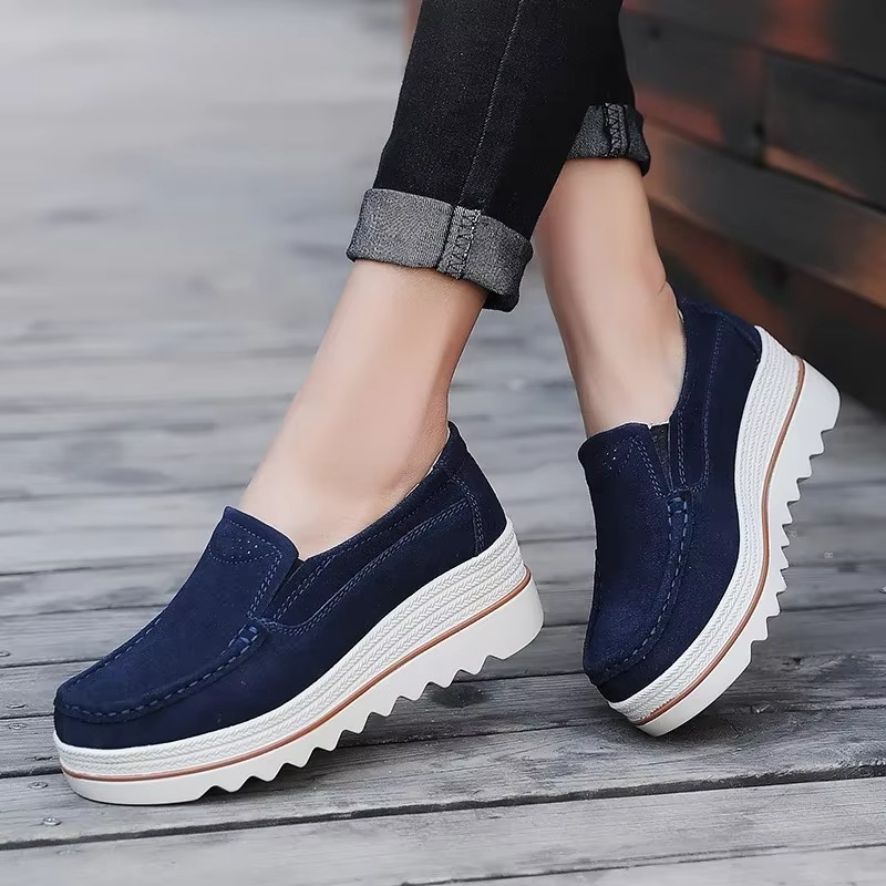 Rosa Women's Loafers - fabric and finish detail