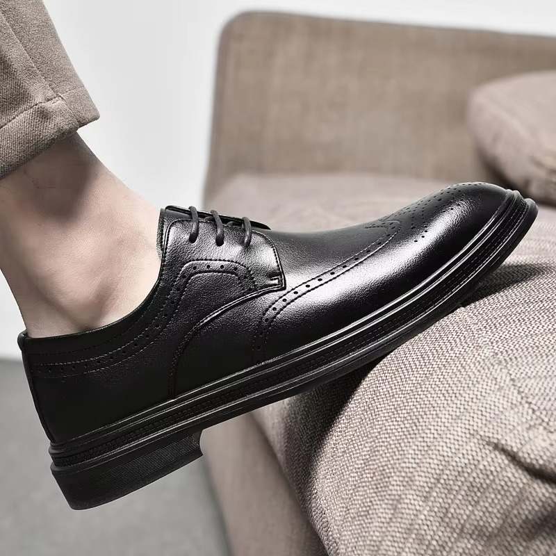 Gray Men's Oxfords - full-length view