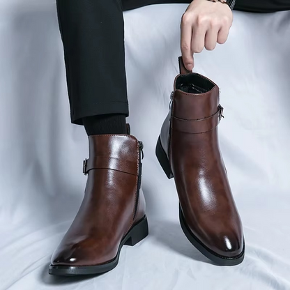Ellis Men's Chelsea Boots - shown in use