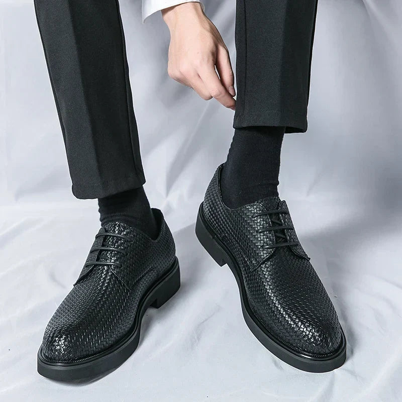 Auden Men's Oxfords - flat lay
