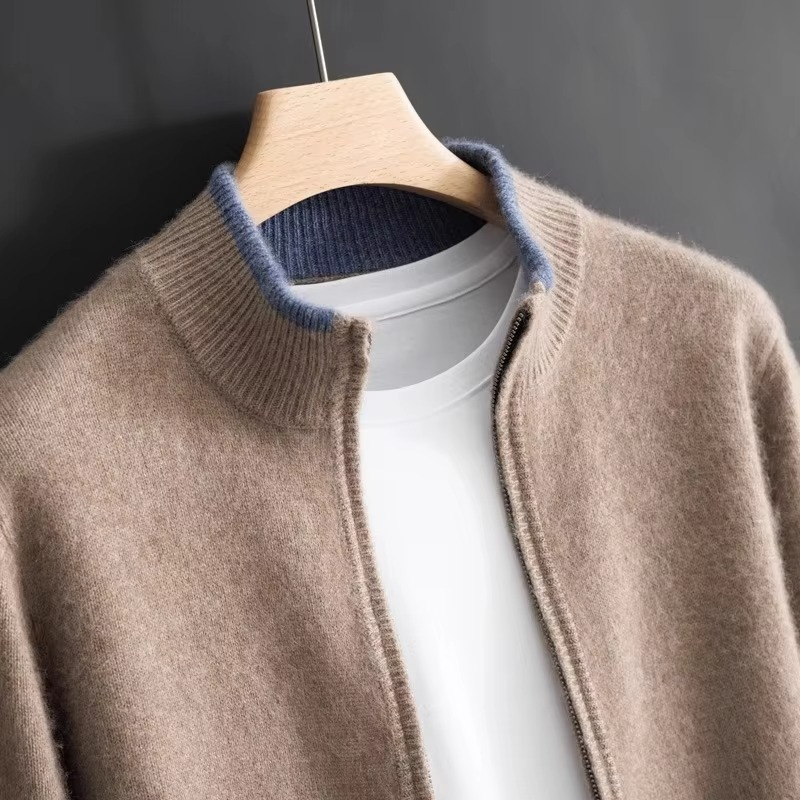 Ivor Men's Cardigan - fabric and finish detail