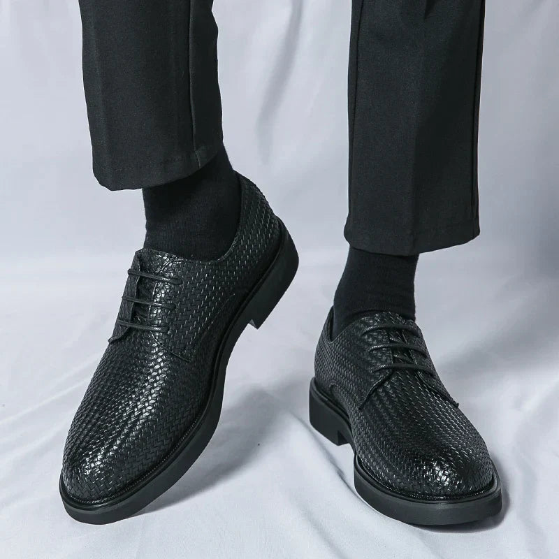 Auden Men's Oxfords - front view