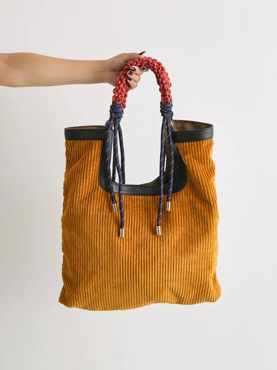 Darcy Women's Shoulder Bag - fabric and finish detail