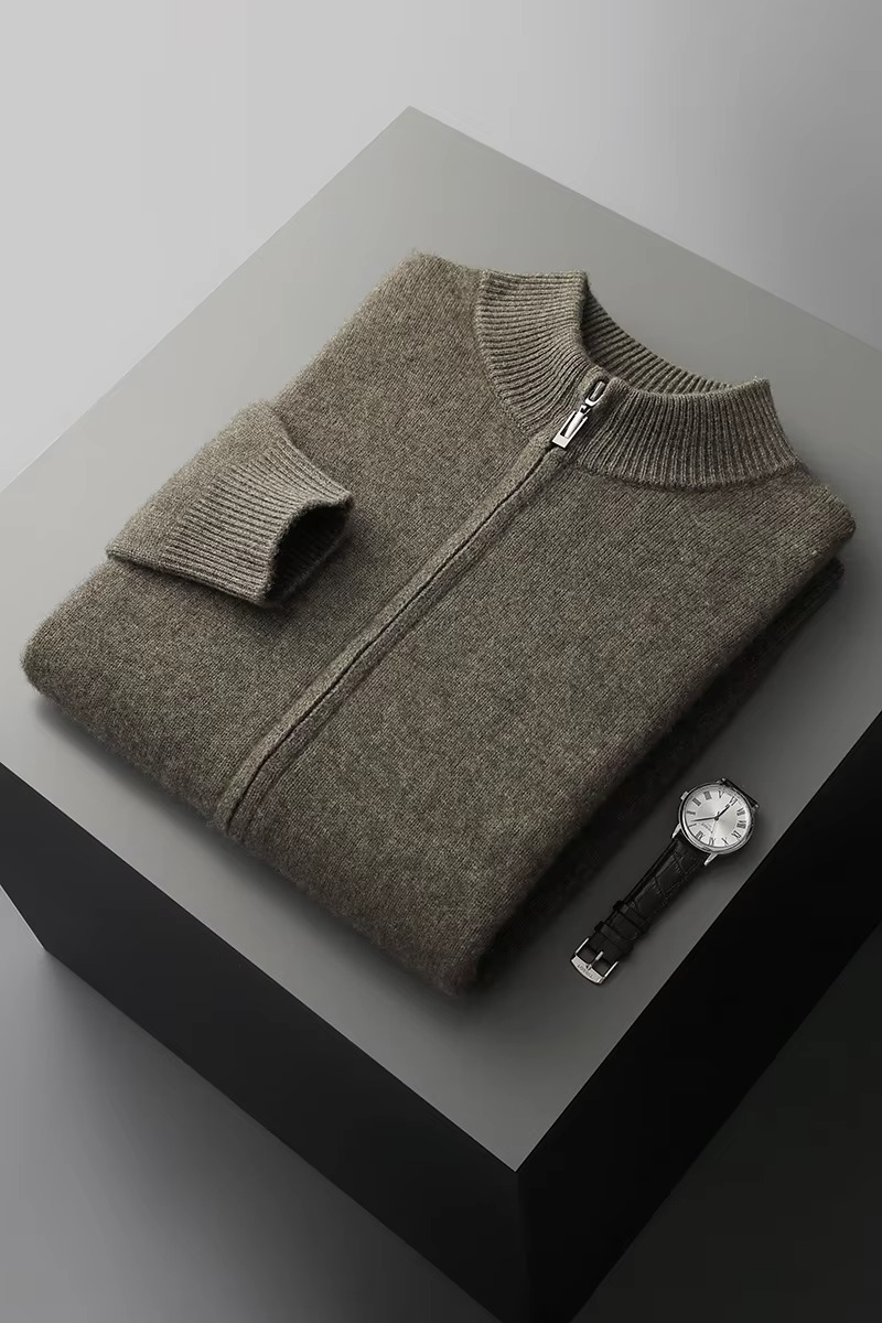 Tobias Men's Cardigan - fabric and finish detail