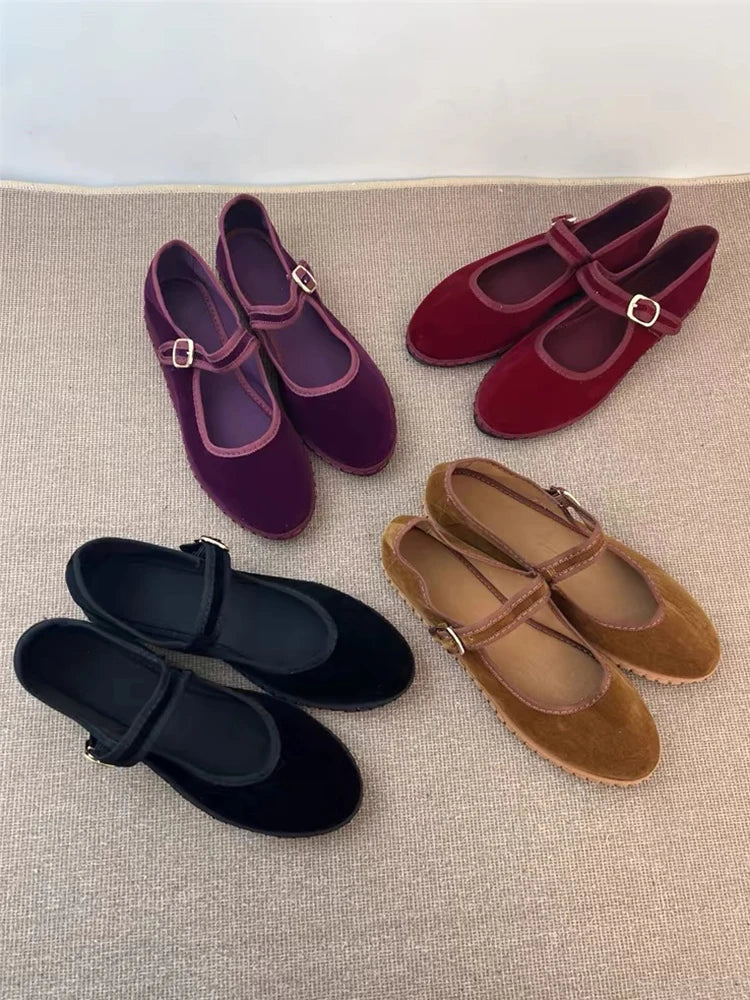 Sable Women's Flats | Velvet