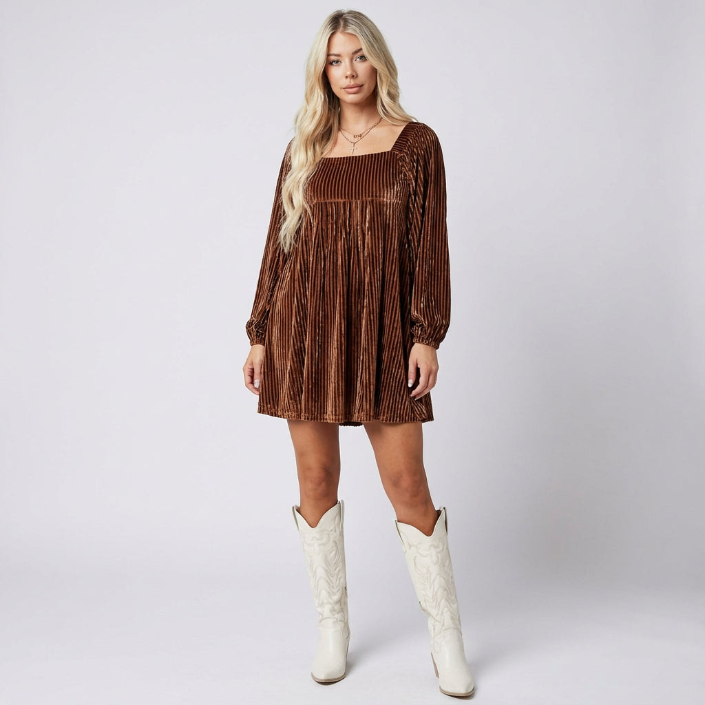 Robe babydoll pour femme Ingrid | Velours avec ourlet à volants, style cocktail élégant