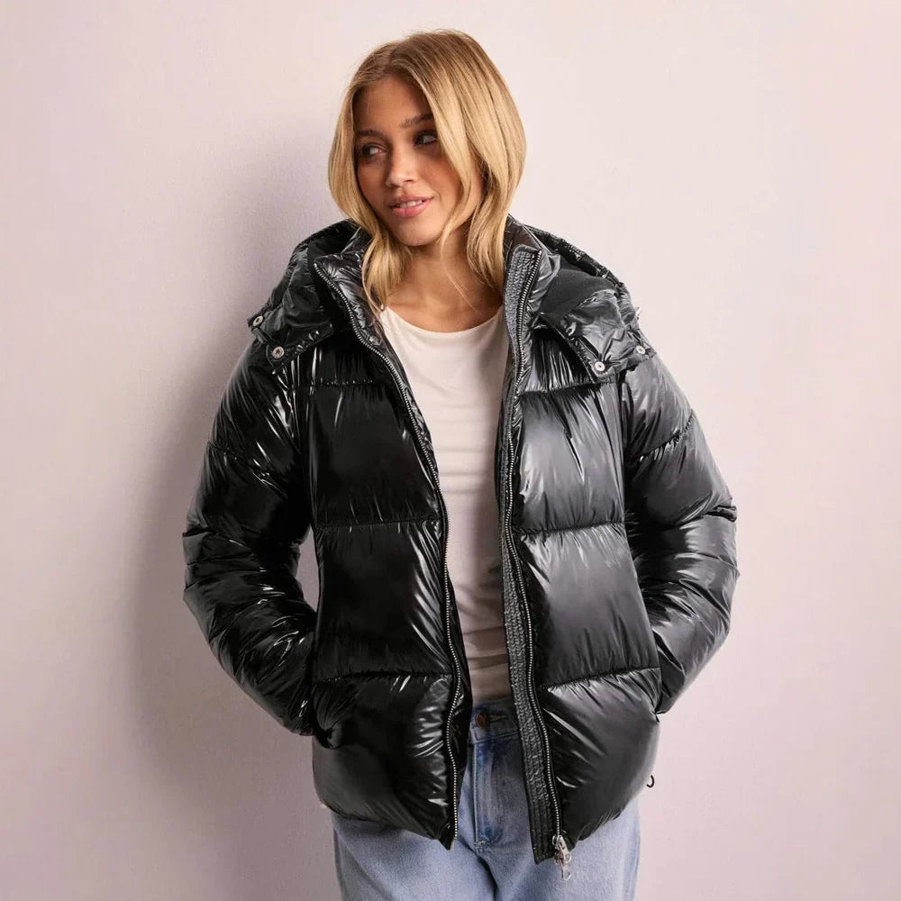 Violette Women's Puffer Jacket - close-up detail