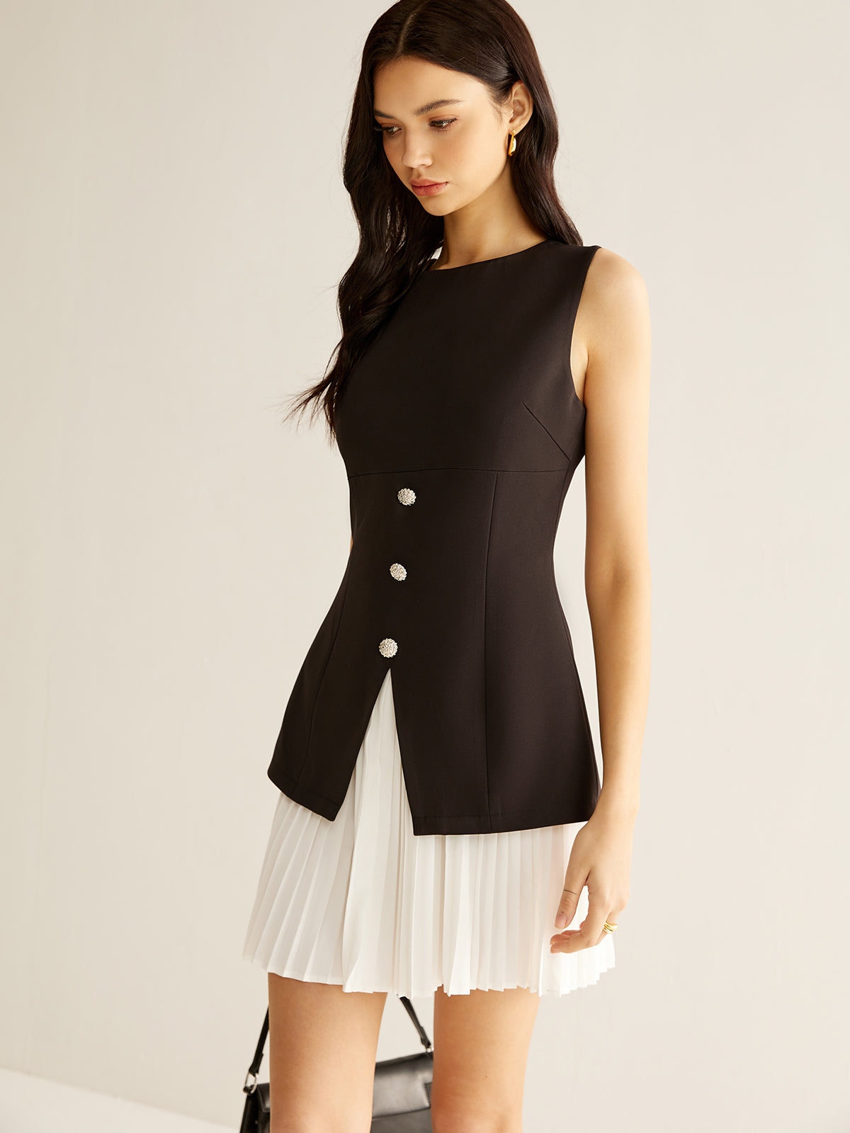 Rowan Women's Pleated Dress - fabric and finish detail