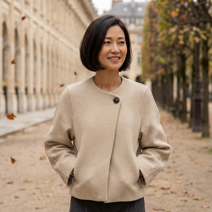 Manteau court femme Isla | Tissu mélangé laine, bouton unique remarquable