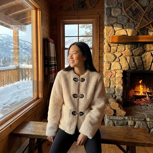 Veste en fausse polaire pour femmes Aurelia | Fermeture à bascule, silhouette courte