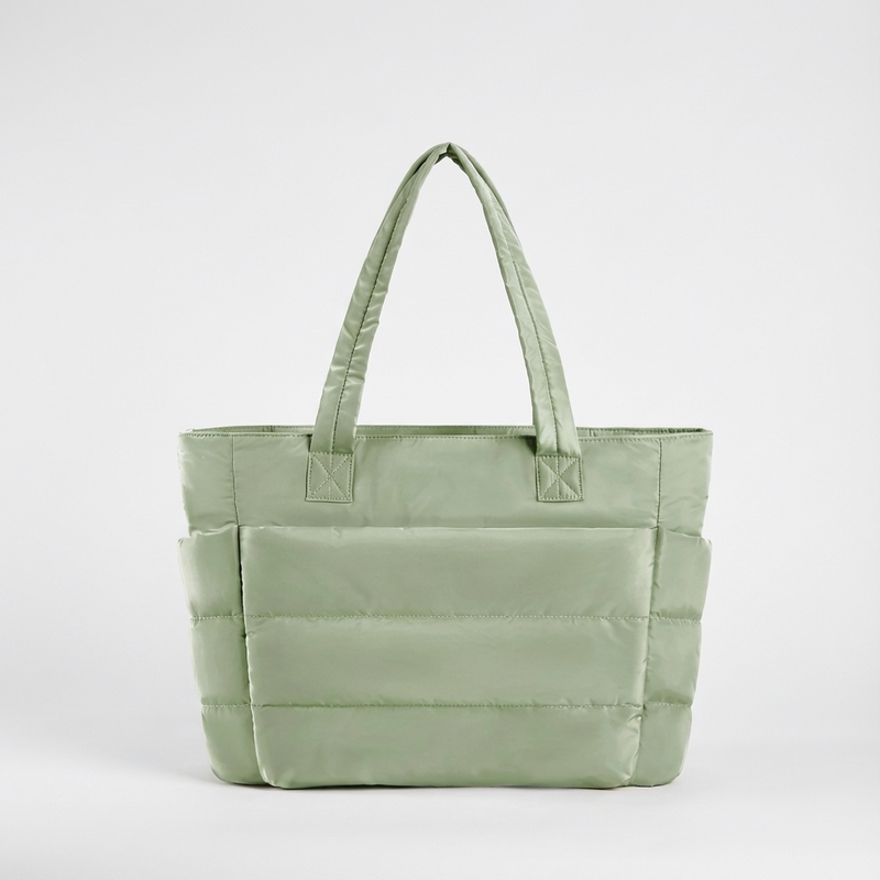 Bolso tote acolchado para mujer Luma | Nailon acolchado, Bolsillos laterales