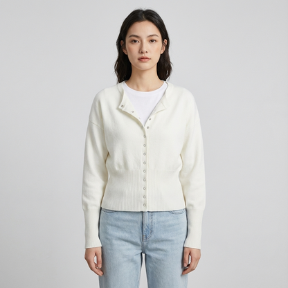 Cardigan à col rond Selene | Taille côtelée, silhouette ajustée