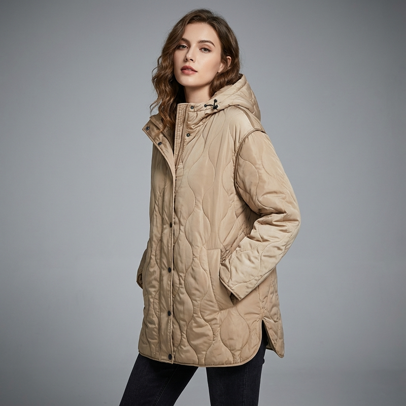 Veste matelassée pour femmes Amara | Capuche, fermeture boutons et fermeture éclair