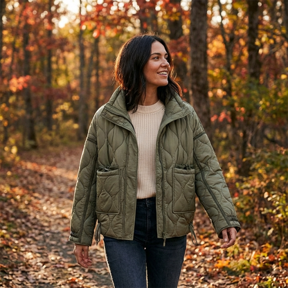 Chaqueta Acolchada con Cuello Alto para Mujeres Aria | Cierre Frontal con Cremallera, Bolsillos de Parche