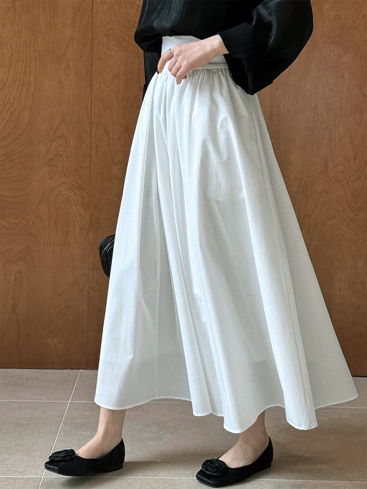 Eloise Women's Pleated Skirt - back view