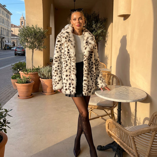 Manteau en fausse fourrure pour femmes Nina | Imprimé léopard luxueux, essentiel d'hiver
