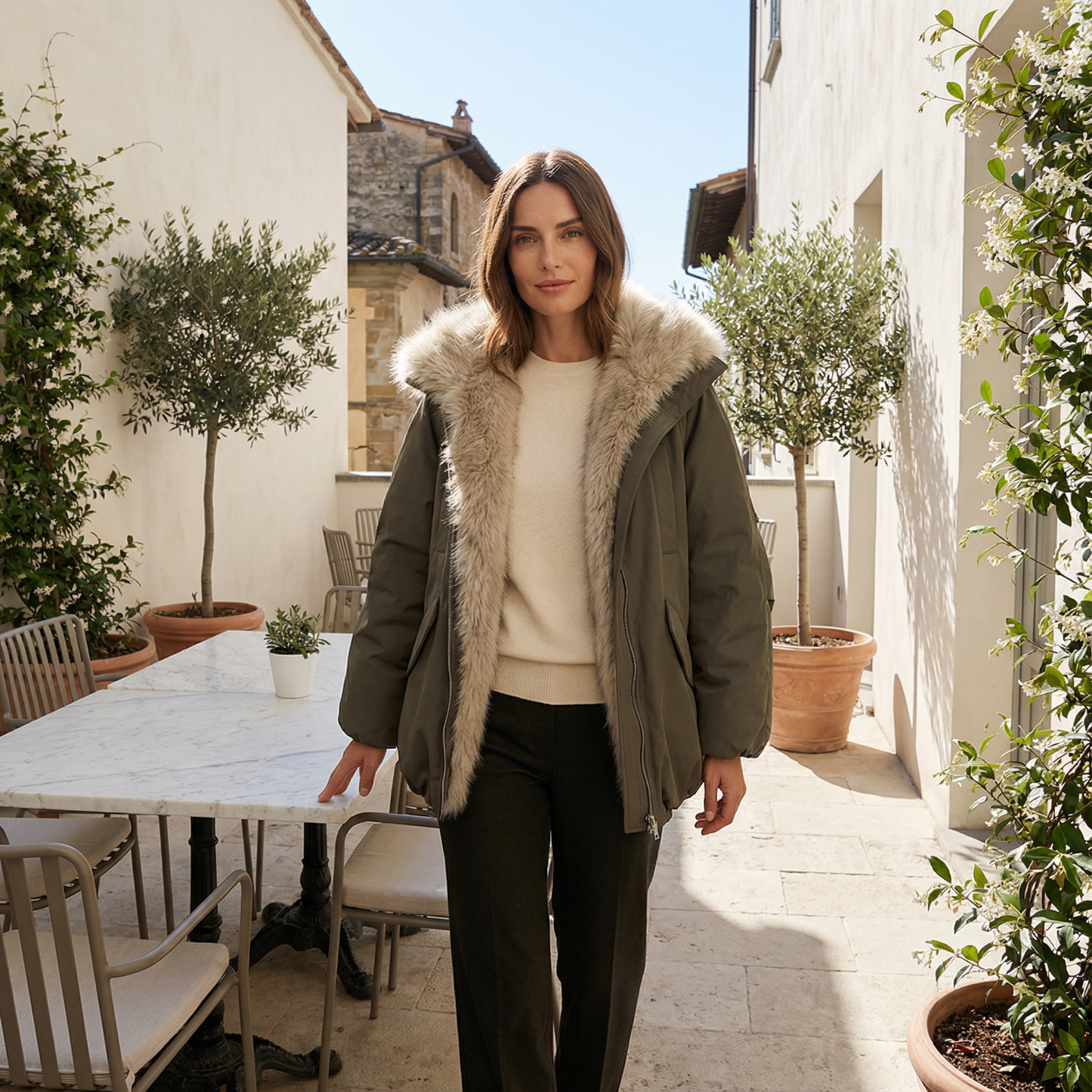 Doudoune pour femmes Cleo | Col en fausse fourrure, isolation décontractée en duvet