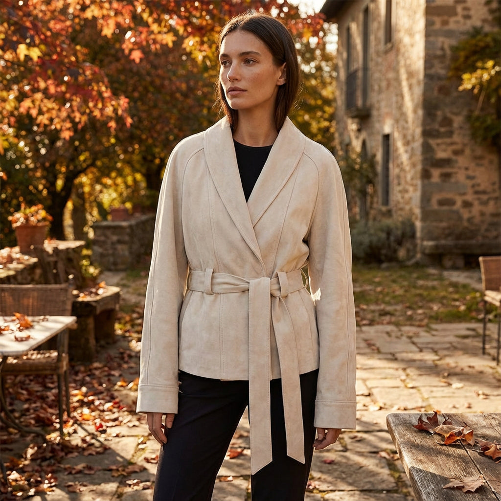 Chaqueta envolvente con cinturón para mujer Elise | Cuello de chal, Diseño con lazo en la cintura