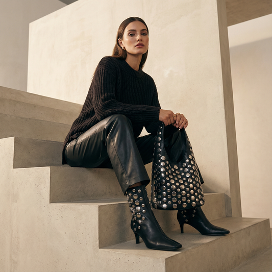 Sac seau clouté Arden pour femme | Détail métallique audacieux, style urbain