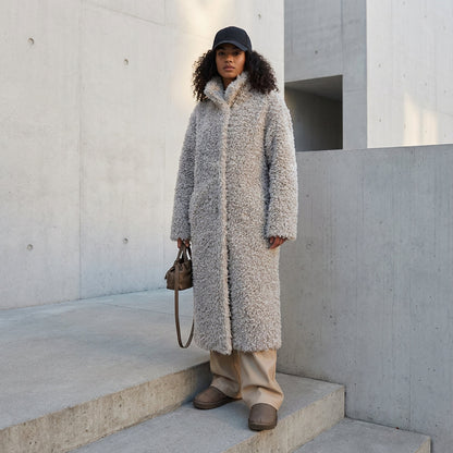 Abrigo para mujer Gina | Maxi de piel sintética de borrego, estilo invernal moderno